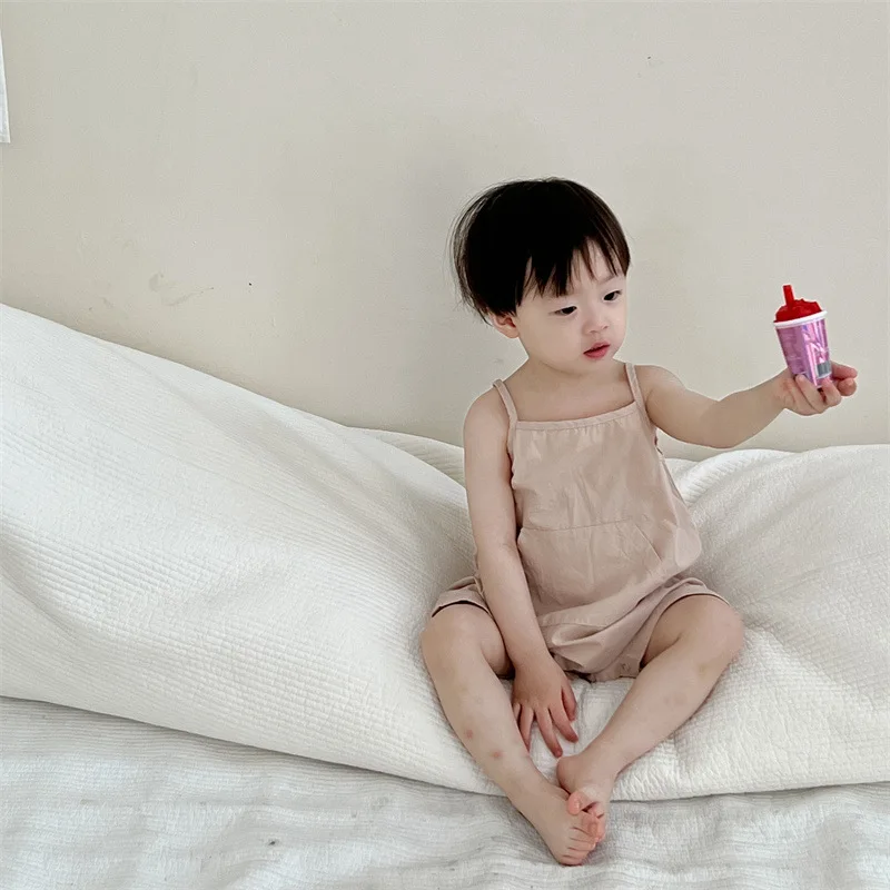 

2024 Summer New Newborn Baby Sleeveless Sling Romper Thin Infant Girl Casual Jumpsuit Toddler Boy Big Pocket Overalls 0-24M