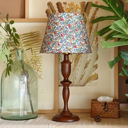 Vintage Solid Wood Table Lamps Bedroom Nordic Desk Lamp Bedside Fabric Lampshade Night Lights Stand Light Fixtures Home Decor
