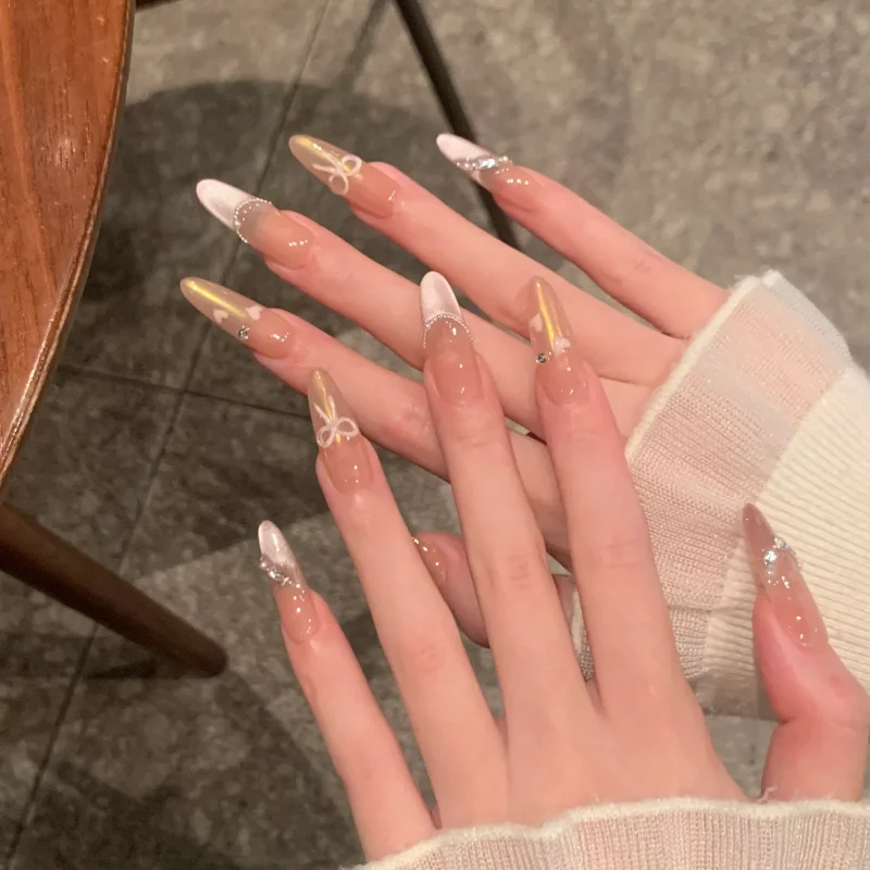 24 Stück rosa Katzenaugen mit sanfter Schleife, französische künstliche Nägel, Aurora-Diamanten, Fantasie, lange Stiletto-Kunstnägel, tragbare Gel-Nagelspitze – Detail 2