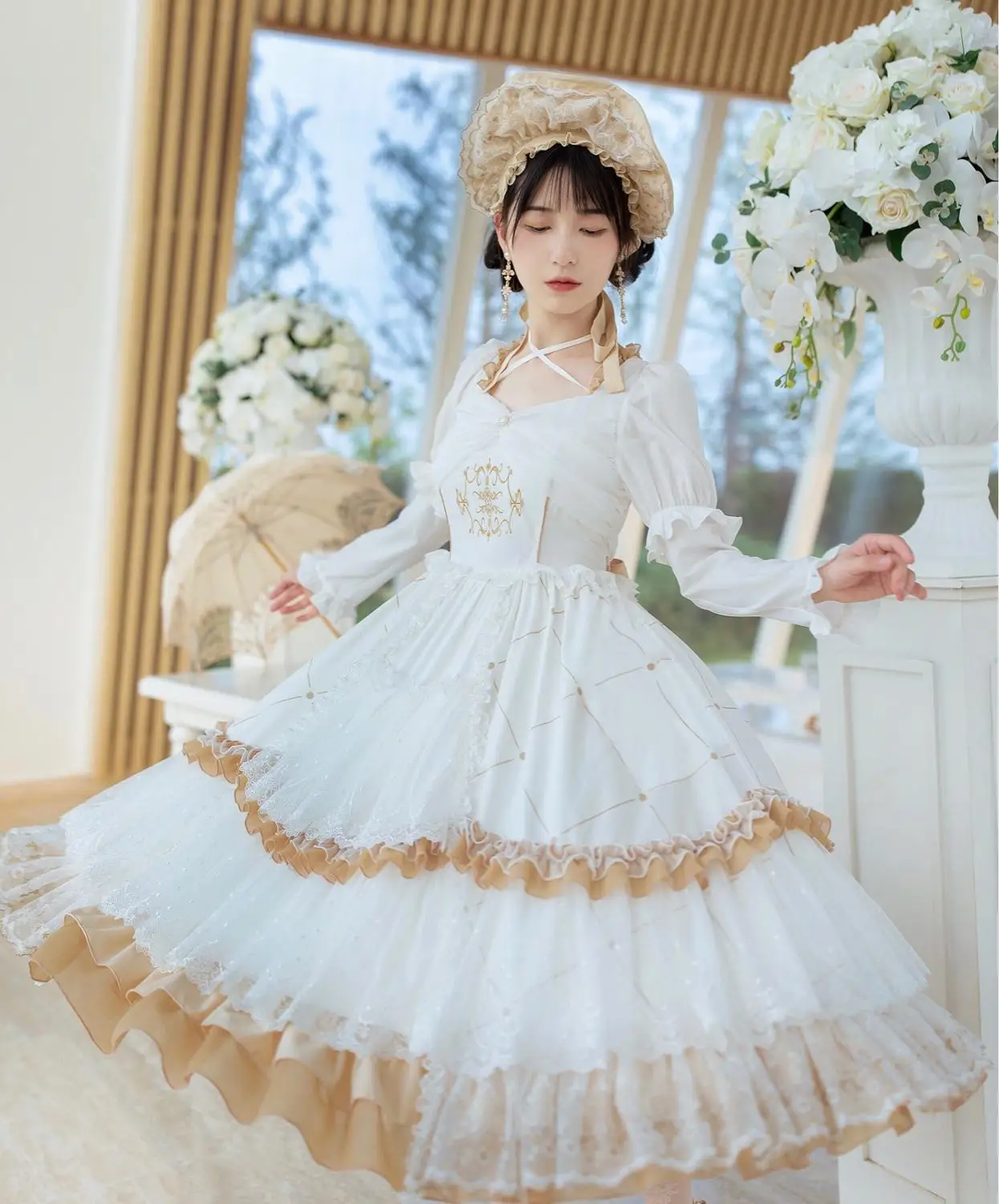 

Sweet Princess Lolita Dress Vintage Lace Bowknot Cross Straps High Waist Victorian Dress Kawaii Girl Gothic Lolita Op Loli