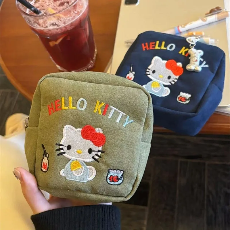 

Сумка Sanrio, новая косметичка Hello Kitty, мини-женская сумка с ручкой, милый замшевый кот, маленькая квадратная косметичка, сумки для макияжа