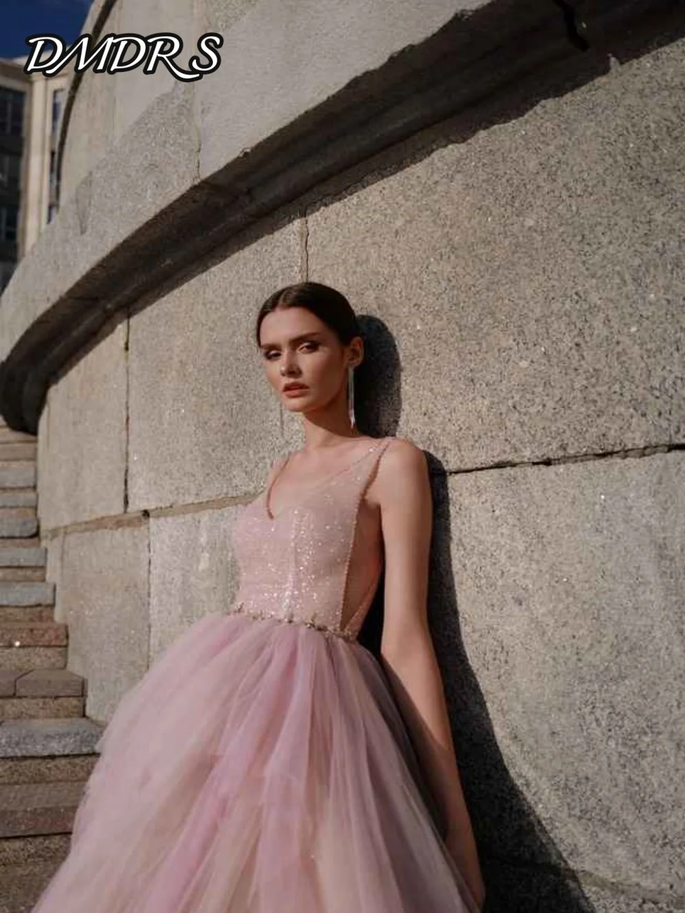 Charmante avondjurk met spaghettibandjes Charmante mouwloze feestjurk van tule Klassiek A-lijn Vloerlengte Feestjurken فسات