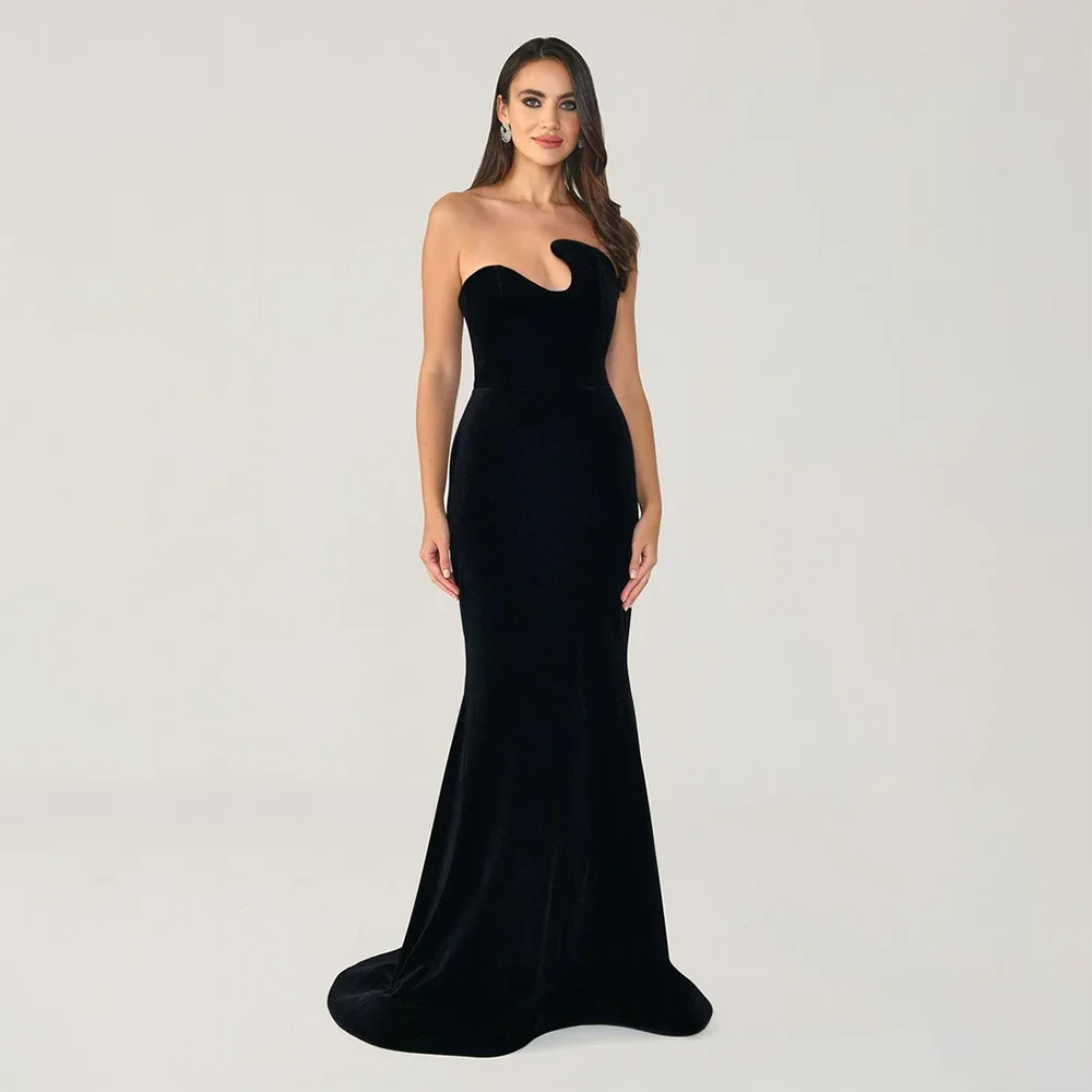 

Черное велюровое платье для выпускного вечера Элегантное без бретелек Русалка Простые вечерние платья с открытой спиной и скользящим шлейфом Вечерние платья по индивидуальному заказу