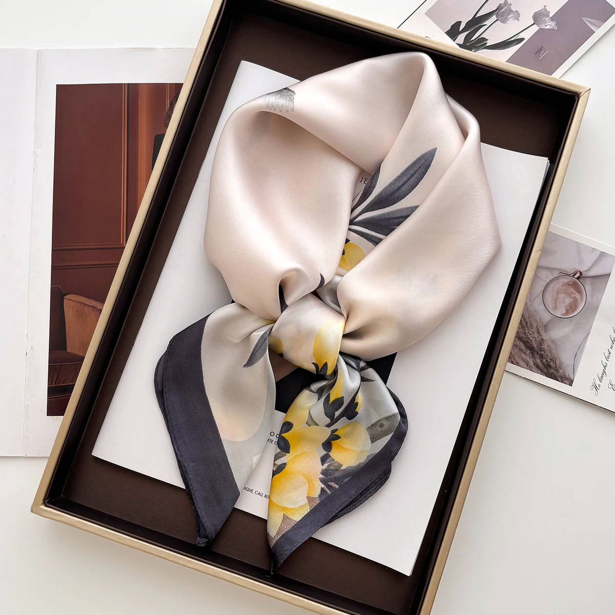 Luxury 70cm Square Scarf For Women Elegant Bag Ribbon Ladies Headband Shawl Ladies Neckerchief Bandanas Neck Scarves For Travel