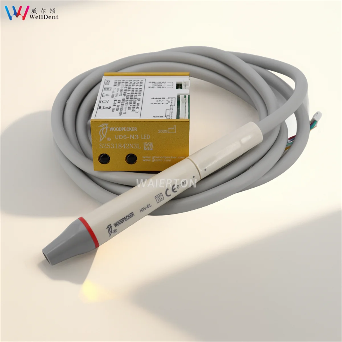 

Стоматологический ультразвуковой скалер со встроенным светодиодом N3 со съемным наконечником HW-5L, масштабирующий встроенный пьезоУDS N3