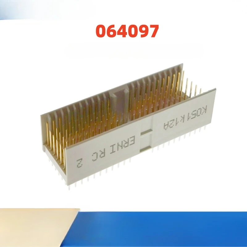 2PCS/LOT 064097  2MM HM A 154POS M 3.7MM  CPCI 110P 5X22 Pin Socket Male Holder Sub Type A P Vertical