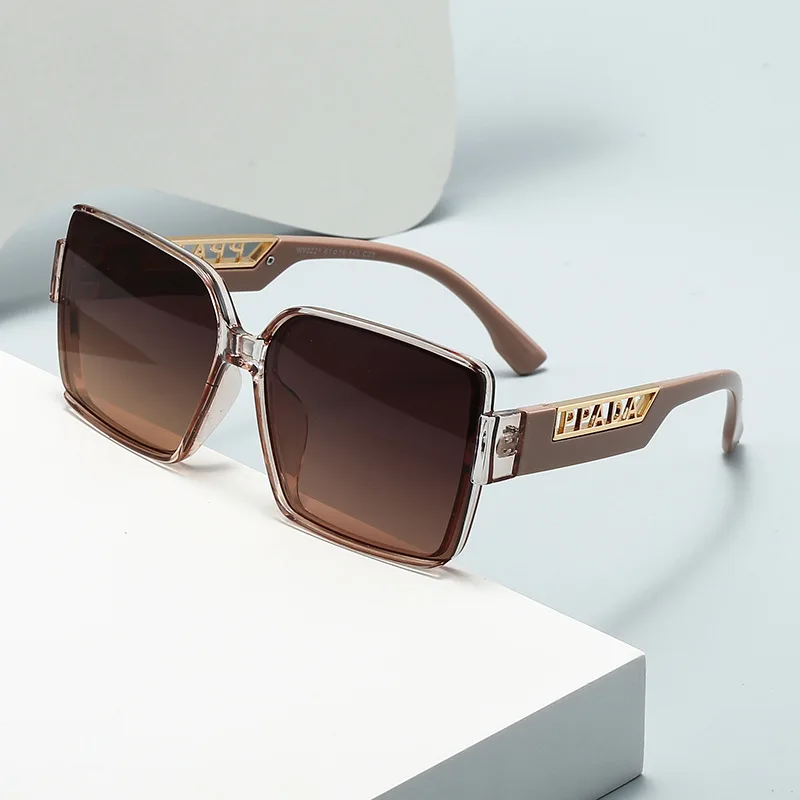 

2025 new trendy sunglasses, large personalized frames, UV-resistant sunglasses.