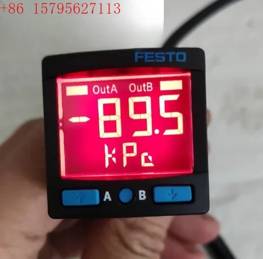 Gebrauchtes digitales Vakuummessgerät Manometer SPAN-B2R-G18M-PN-PN-L1