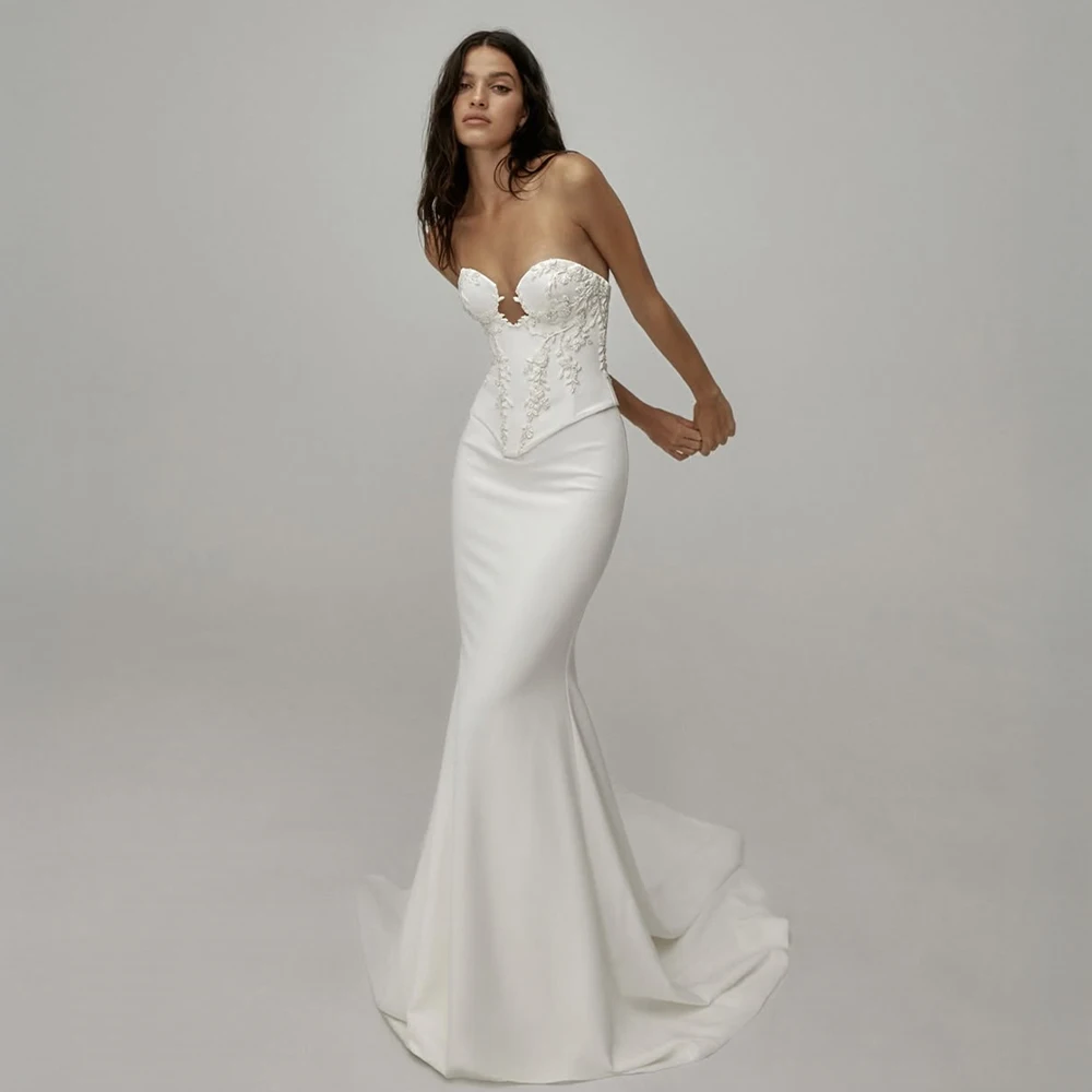 

Customized Sweetheart Wedding Dress Lace Appliques Bridal Dress Satin Mermaid Floor Length Bridal Gown For Modern Brides