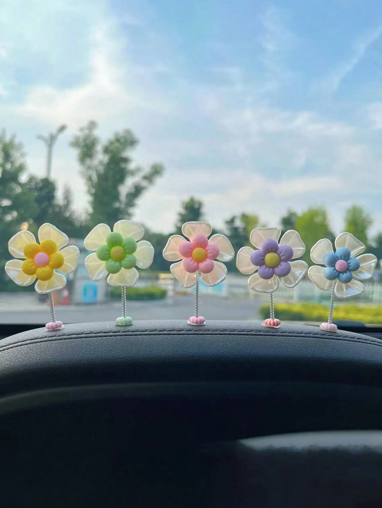 

Автомобильные украшения, креативные и милые качающиеся свежие макаронные подсолнухи, украшения для центральной консоли автомобиля, 5 шт.