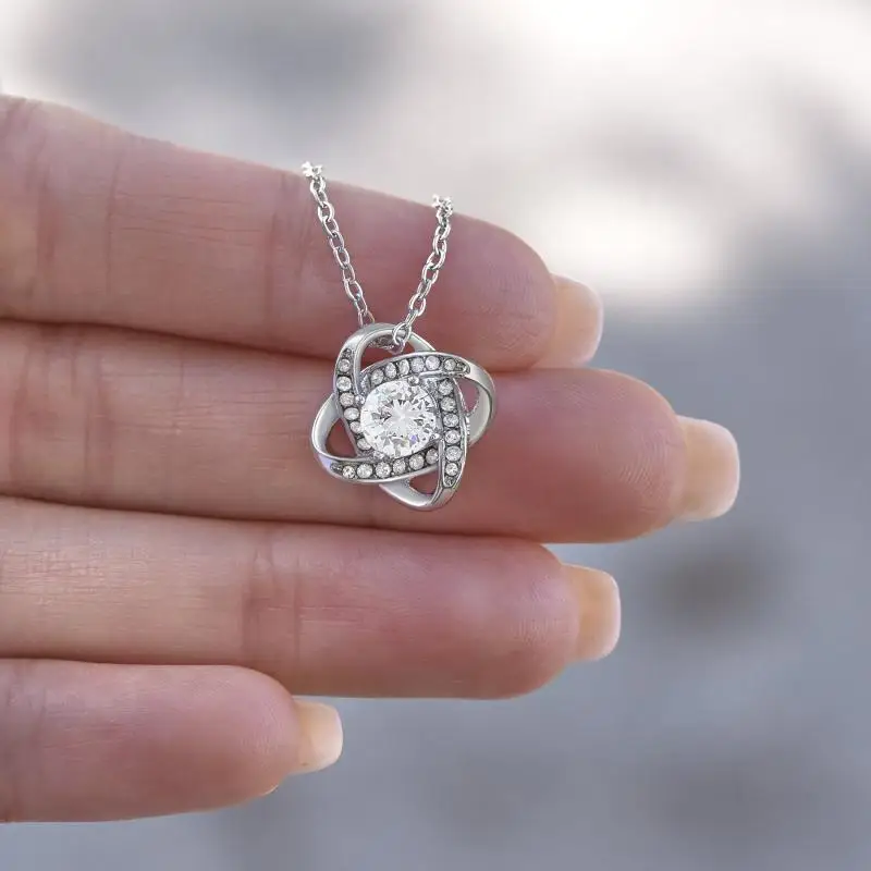 Sweet Special Auntie Gift Necklace, Shiny Zircon Pendant Necklace