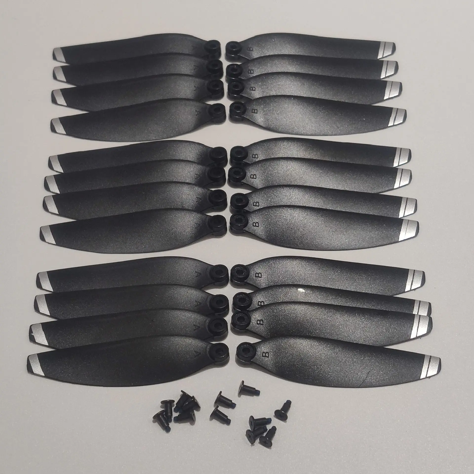 Spare Parts CW CCW Propeller Blade 24PCS for LYZRC L700 PRO L700PRO GPS RC Quadcopter Drone Original Fan Maple Leaf Wing Blades