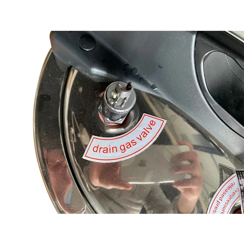Safe and Easy Operation Portable Autoclaves for Both Electric and Gas Heating