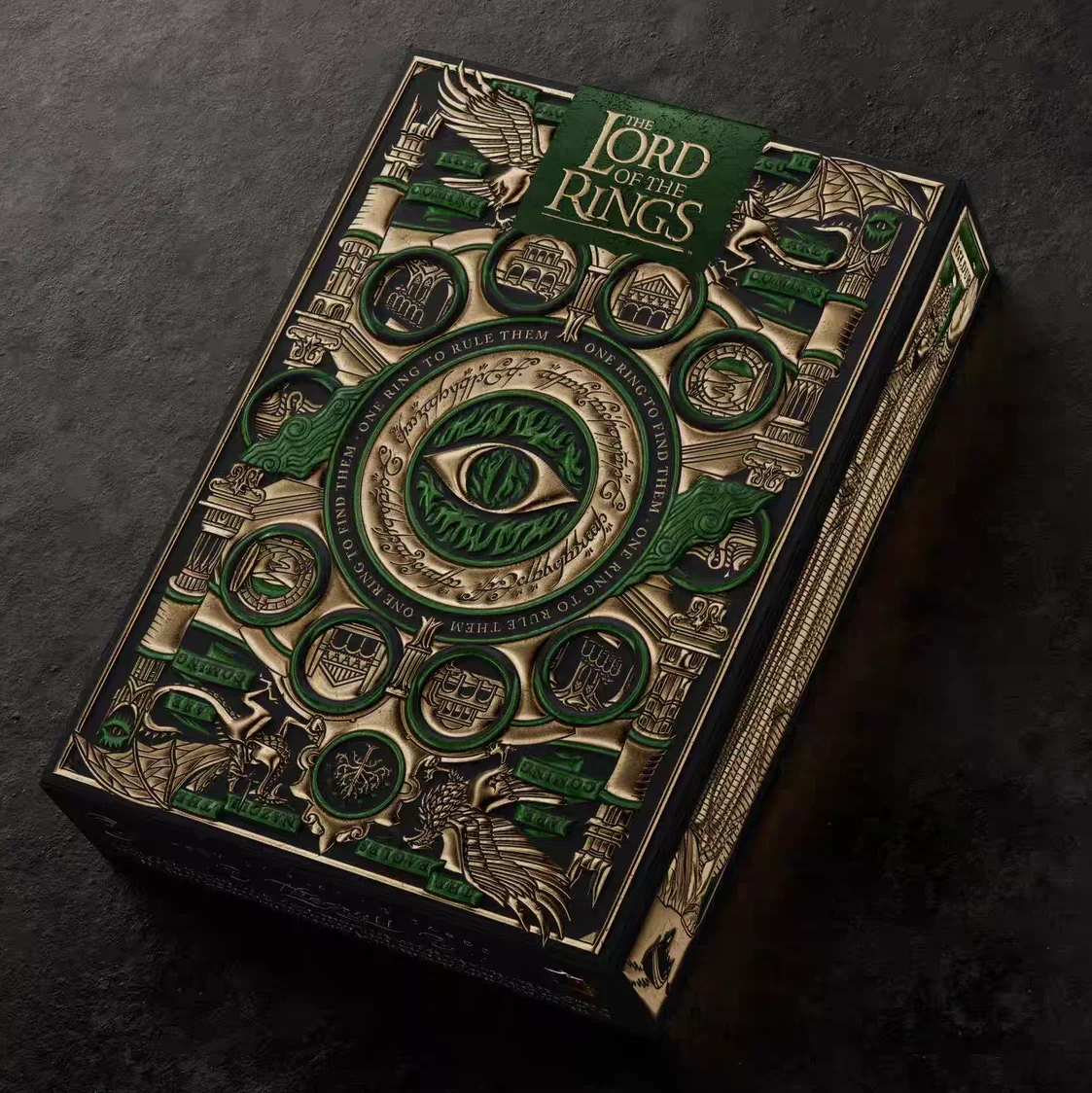 ロードリングポーカーのトランプアニメのトランプクリエイティブなボードゲームエンターテイメントのおもちゃファンからのギフトの収集新しい