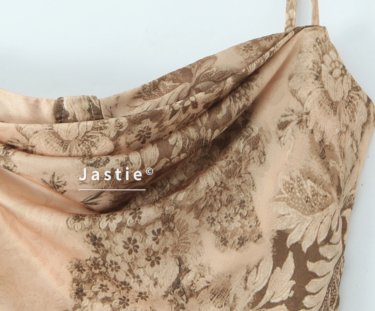 Sukienka maxi typu syrena z satyny w kwiaty szampańskie, na ramiączkach spaghetti, z dekoltem typu cowl, dopasowana, elegancka, w stylu boho, z nadrukiem, na wieczór/ślub.