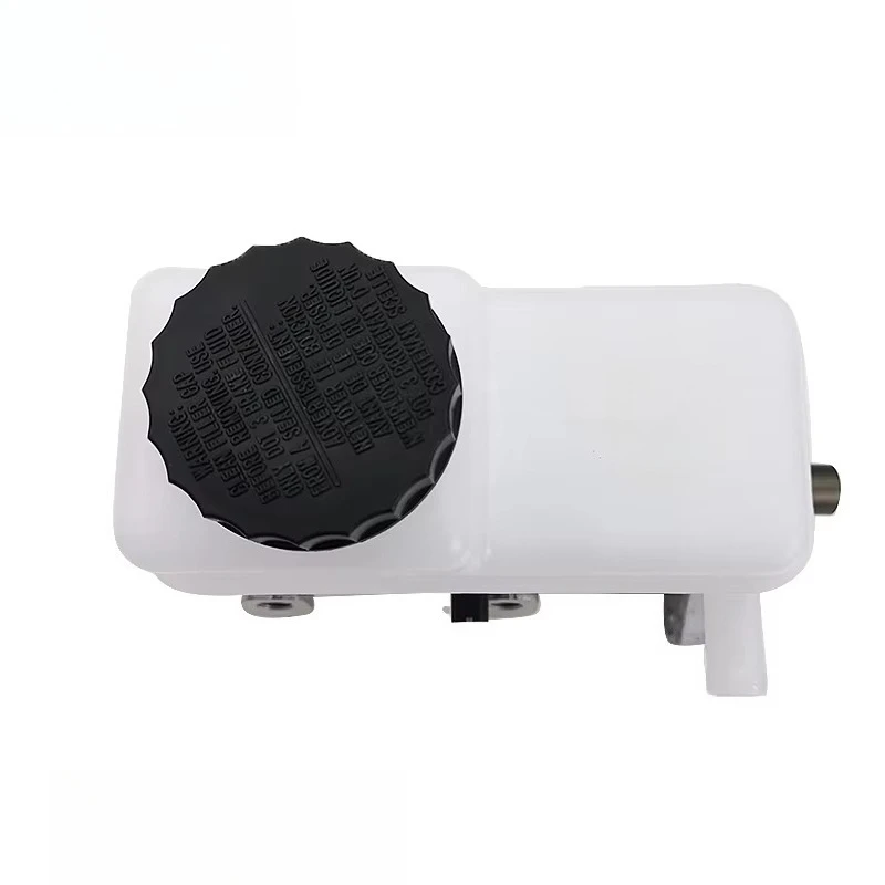 Pompa principale del freno del prezzo di fabbrica dei ricambi auto 46010-5X00A