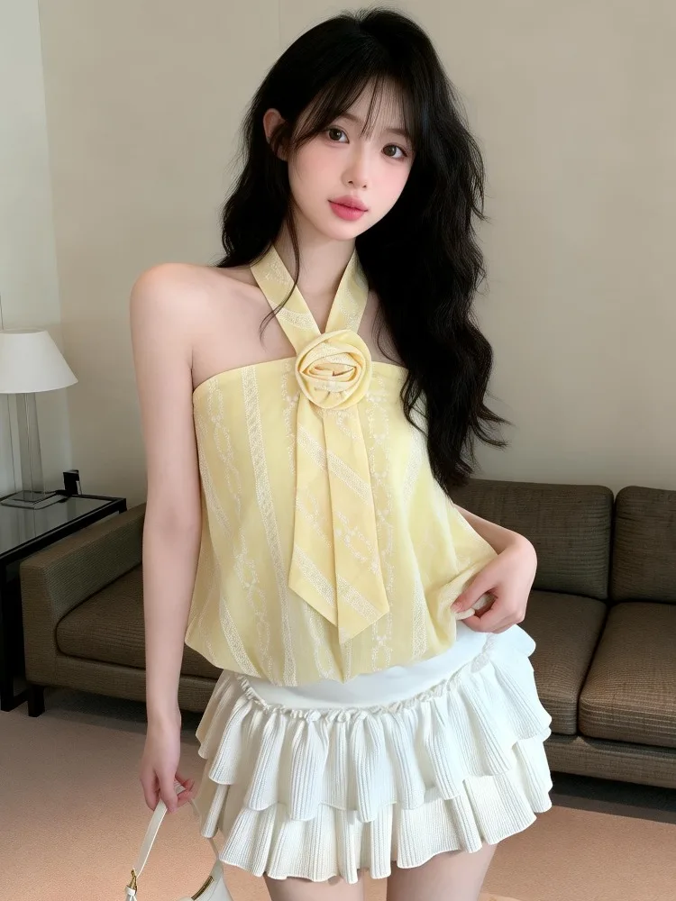 

Floral Necklace Short Vest Women's Summer New Style Pure Desire Wrap Chest Design Versatile Short Top Sweet Style Casual Wear