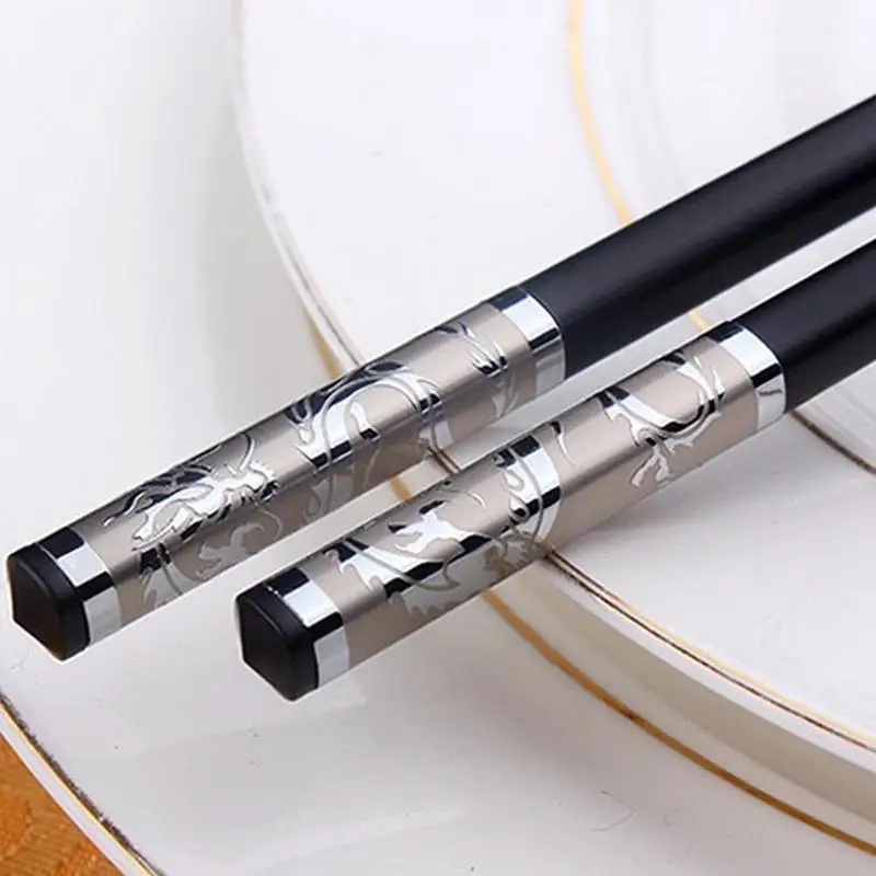 Chinese Gold Dragon Style Chopsticks Luxury Alloy Sushi Chopsticks Home Chop Sushi Sticks Tableware 1 Pair Chinese Chopsticks