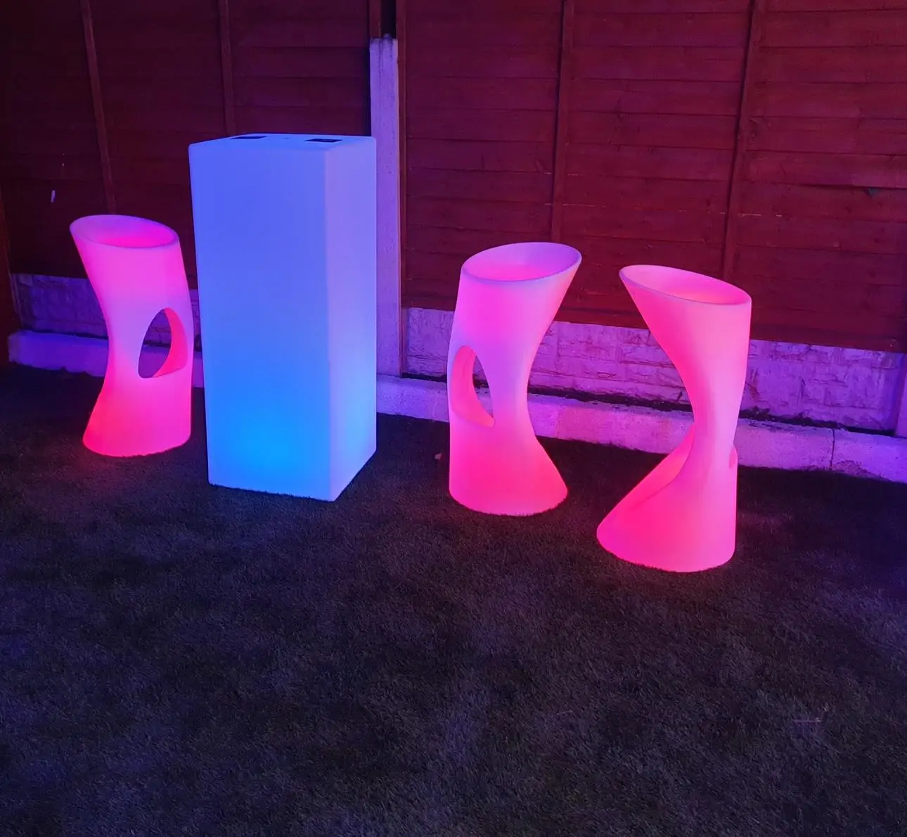 البلاستيك مربع طويل القامة بار Led عمود مربع العمود الزفاف طاولة كوكتيل ملهى ليلي قابلة للشحن Led الأثاث #6