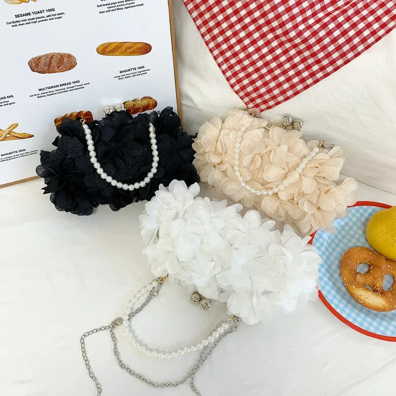 

Sweet Petal Small Fragrant Wind Pearl Handheld Crossbody Shell Shoulder Banquet Bag