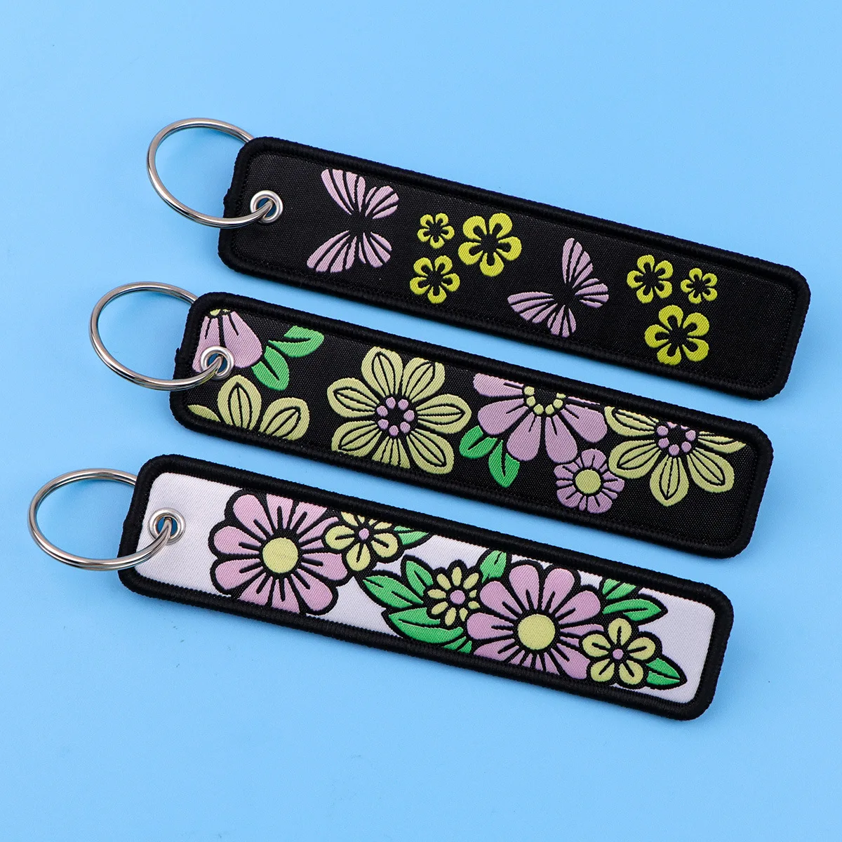 Flower Pattern Woven Label Keychain, Car Key Ring Pendant, Backpack & Motorcycle Decor Accessory