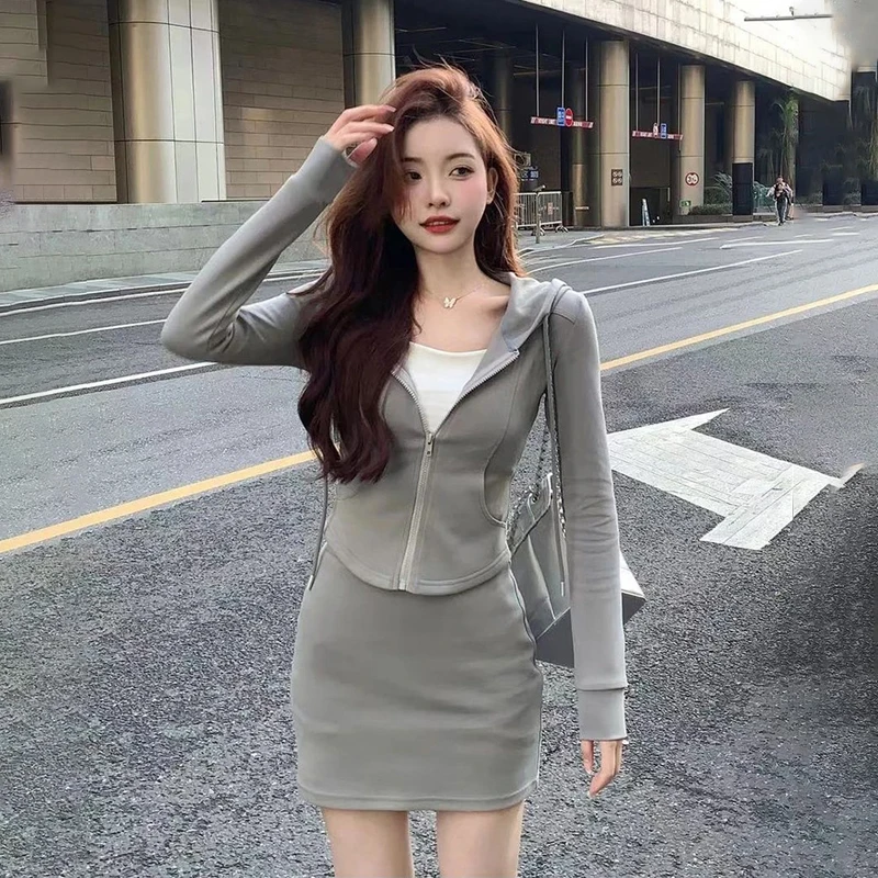 

Autumn women's hooded sweatshirt jacket with skirt, autumn clothing, a complete set for small people, fashionable and tall outfi