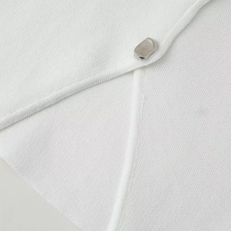 TRAFZA Y2K White Knitted Women Jacket Vest 2024 Summer Thin Sleeveless Buttons Irregular Slim Tanks Female Crop Top