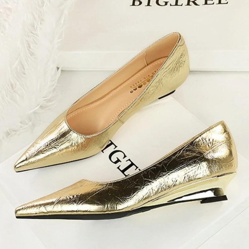 BIGTREE Fashion Metallic Textured Leather Pointed Toe Women Pumps Elegant Low Heels Shoes Casual Dress Street Style Shoes view 4