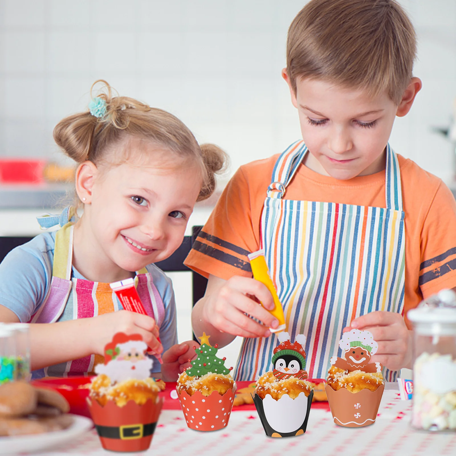 

24Sets Cake Edge Insert Xmas Creative Cupcake Wrappers Toppers Unique Cake Ornament Christmas Party Supplies Cupcake Wrapper