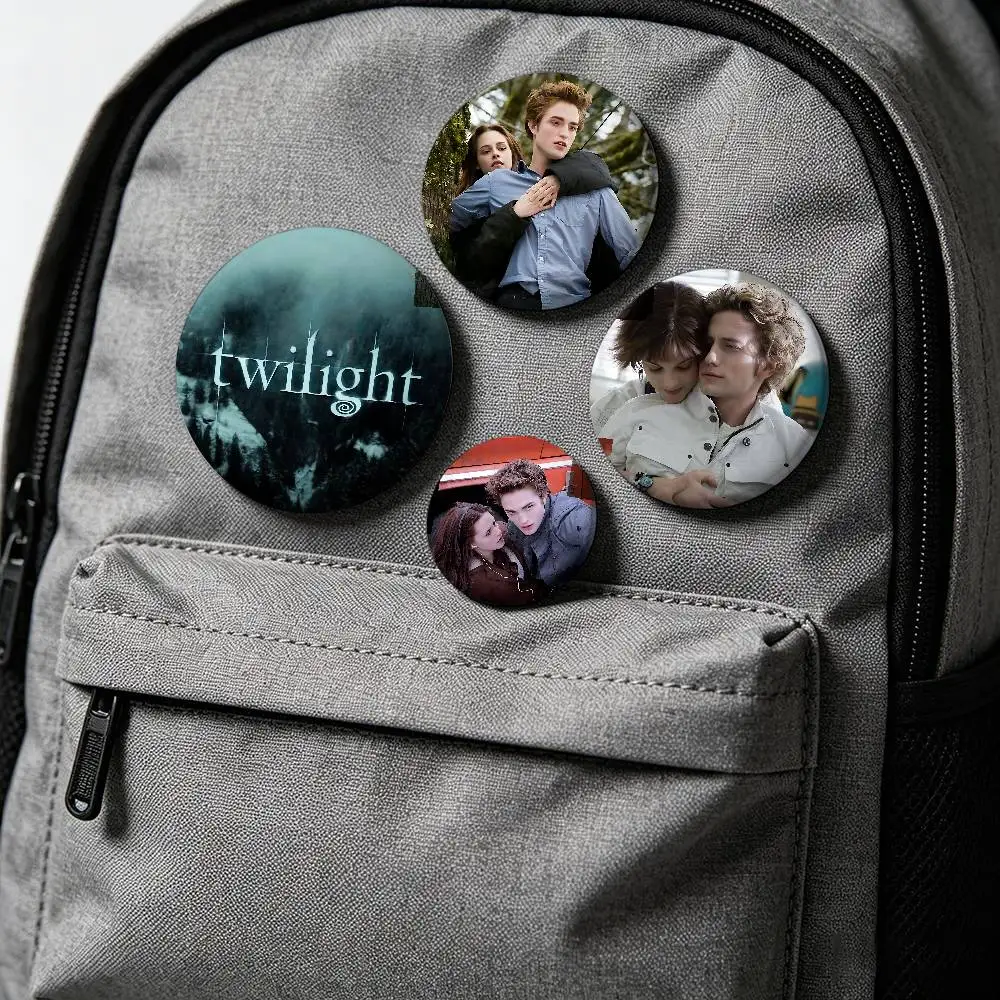 T-The Twilight Saga Badges Badges Cartoon Round Brooches On Backpack Jacket Acrylic Button Pins Collection Gifts