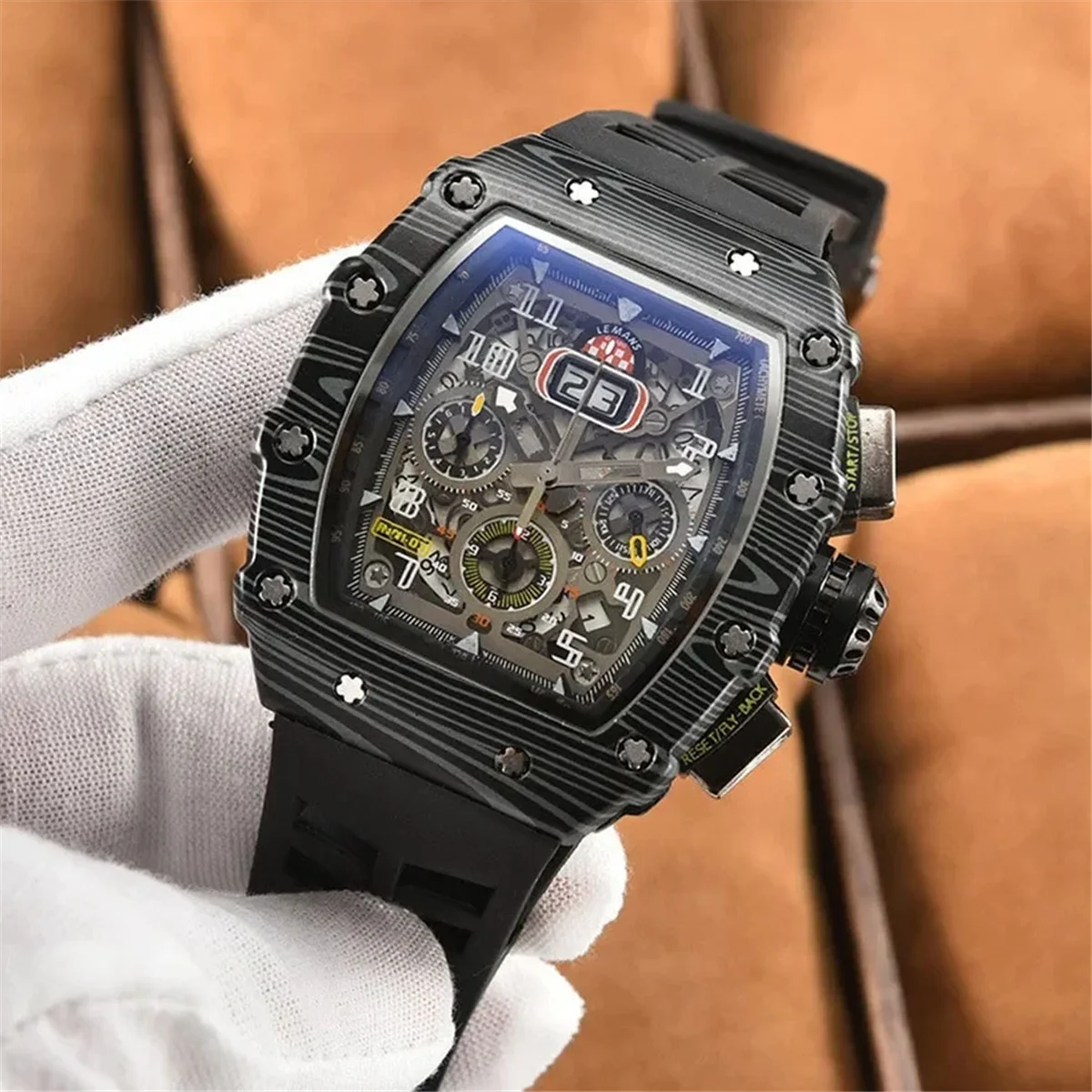 ساعة رجالية فاخرة على الطراز الميكانيكي مقاومة للماء 6 إبرة تشغيل ساعة ثانية على شكل برميل النبيذ كوارتز 2