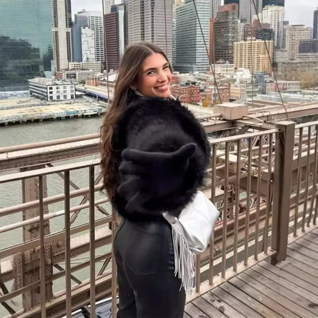 

Black Plush Women Winter Eco Fur Jacket Furry Lapel Collar Pockets Mink Fur Coat For Lady Fluffy Minimalist Artificial Fur Coat