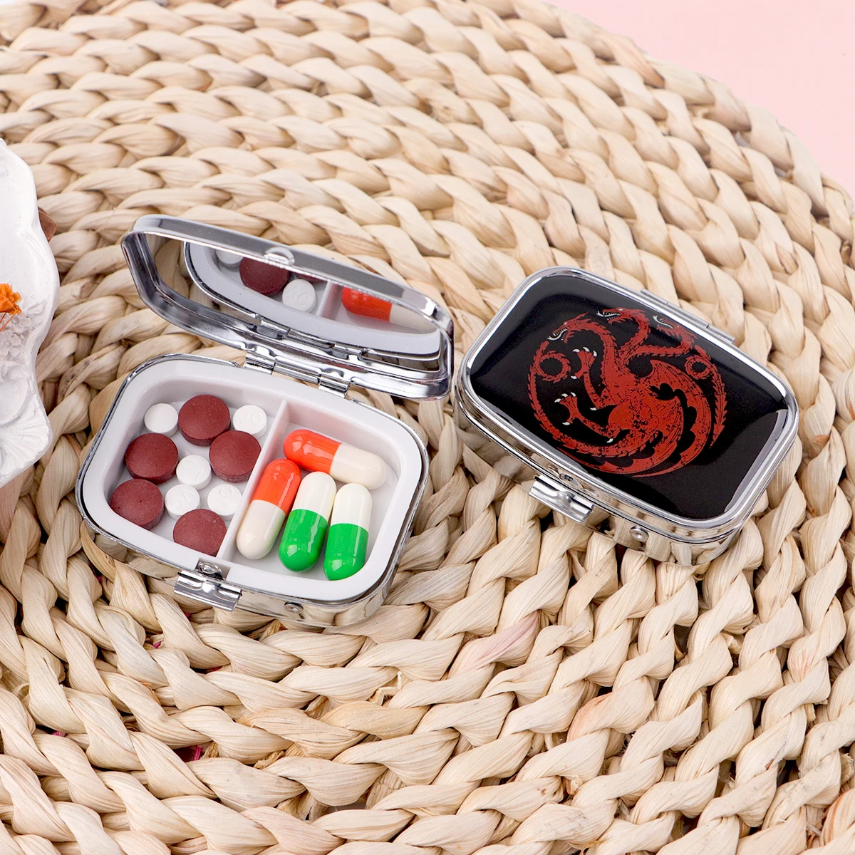 Film-Medizinbox aus Metall, Drache und Tiger, Pillenverpackung, Gesundheitsprodukte, feuchtigkeitsbeständiger Aufbewahrungskoffer, personalisierte Schatulle – Detail 3