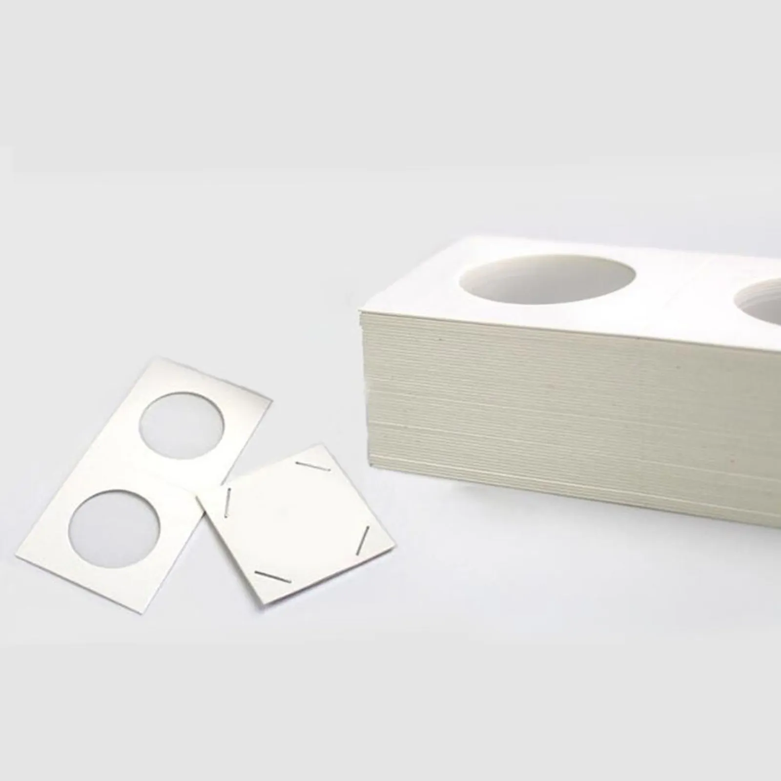 300pcs-coin-holders-for-coin-collecting-storage-case-205-23-25-275-315-40mm-diameter-pulp-paper-clear-film