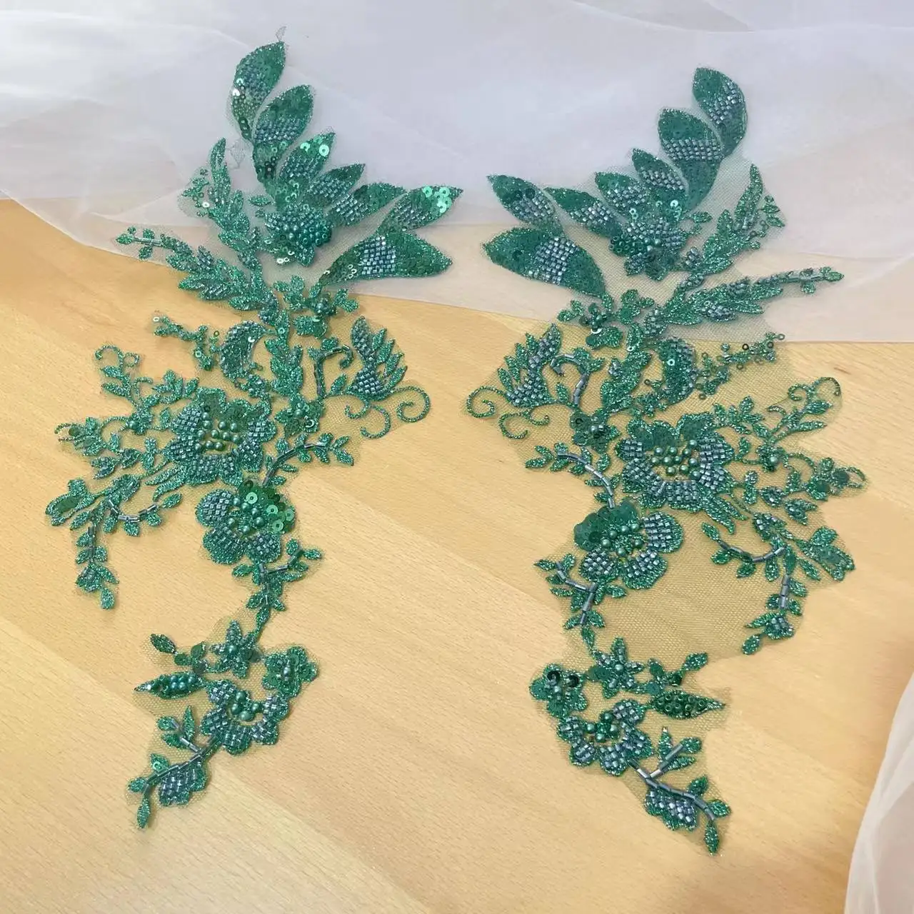 2 Stück = 1 Paar. Mehrfarbige Perlenspitze, verspiegelte Blumen, Hochzeitsschuhe, Kopfschmuck, DIY-Nähzubehör, RS4890 – Detail 8