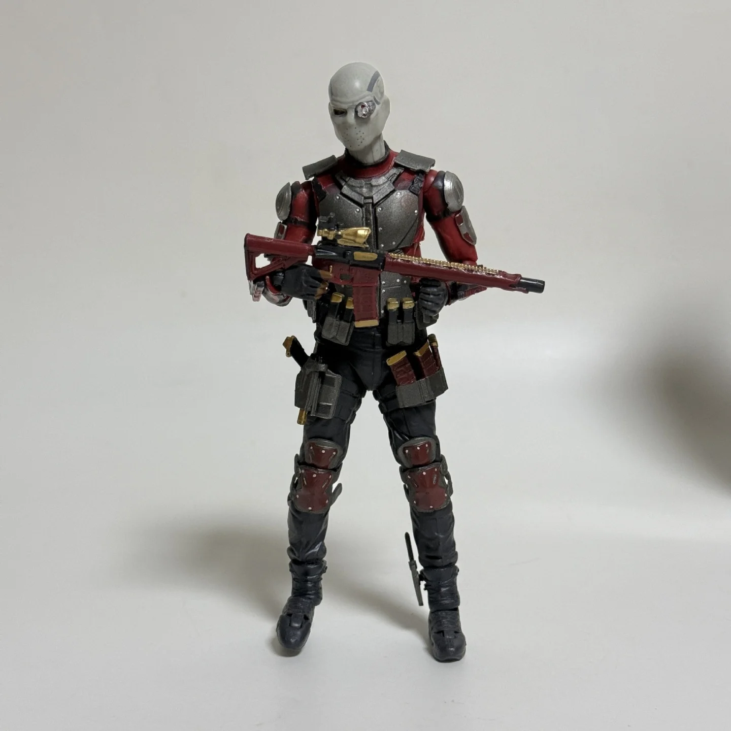 ฟิกเกอร์เดดช็อต 15 ซม. SHF ฟลอยด์ ลอว์ตัน ข้อต่อขยับได้ ของเล่นสะสม ตกแต่งห้อง ของขวัญวันเกิด/คริสต์มาส
