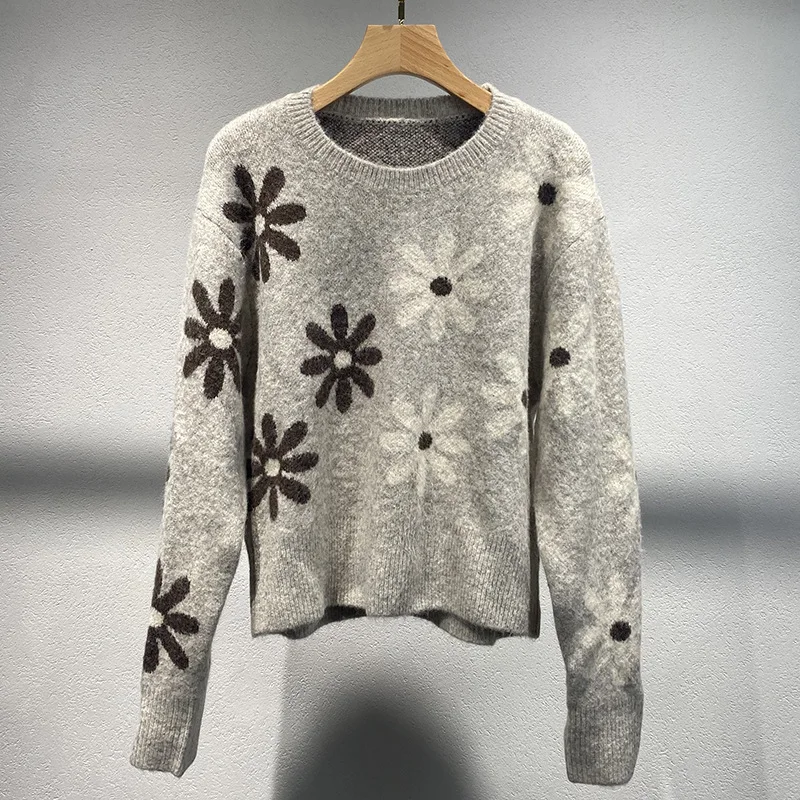 [oein] 2024 French Niche Autumn Winter New Daisy Contrasting Round Neck Knitted Sweater Loose Versatile Long Sleeved Sweater