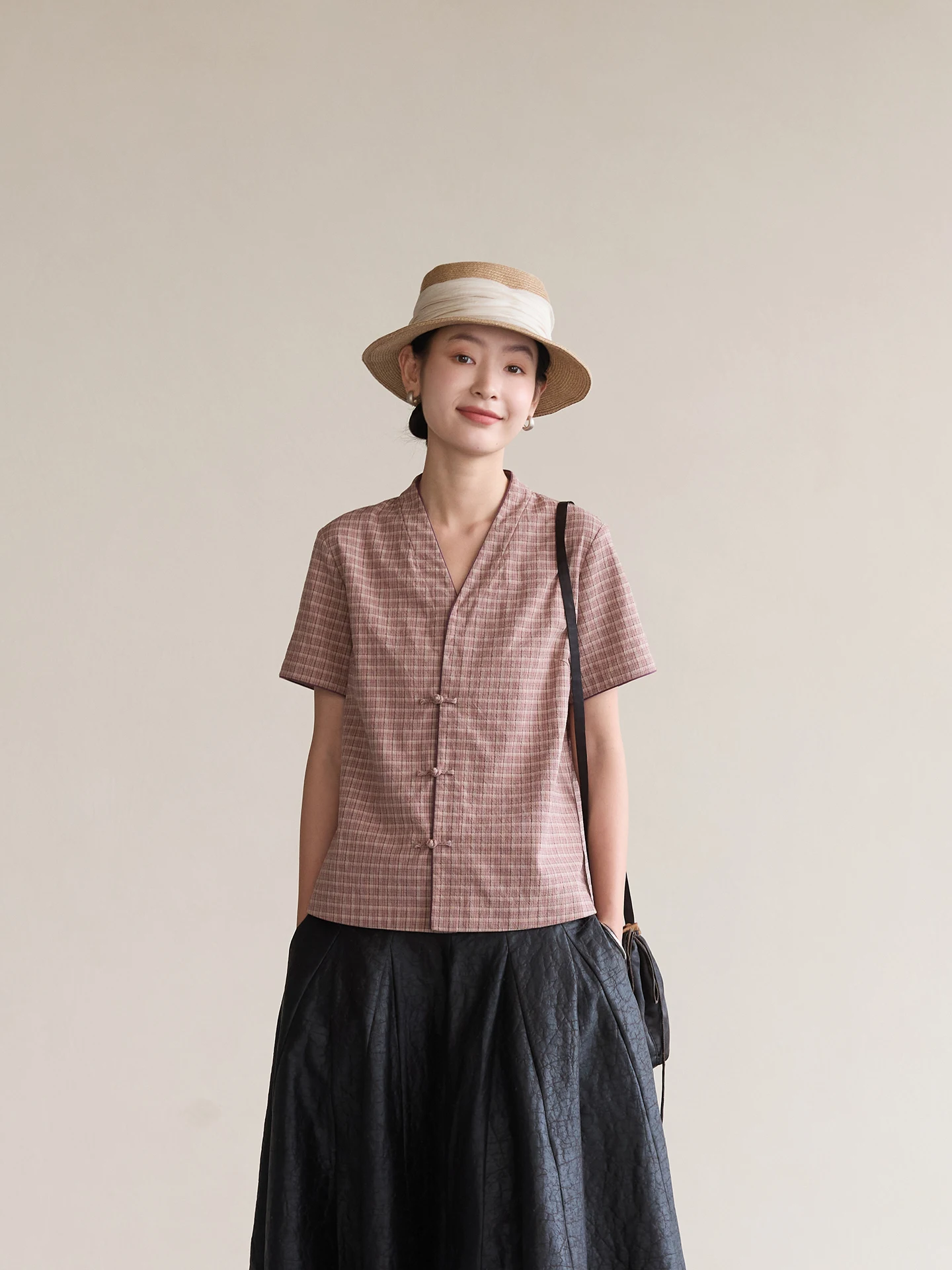 

Новый женский кардиган Yazhi из чистого хлопка с цветным клетчатым узором, короткий рукав, V-образный вырез, стандартный крой, летняя мода