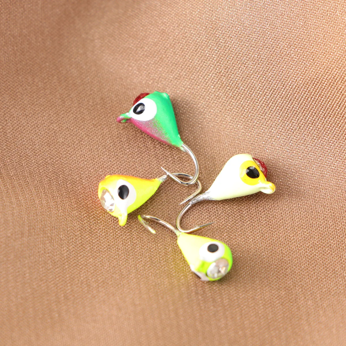 

6Pcs Ice Fishing Lure Mini Hard Bait Rust-Proof Treble Hooks for Bass Pike Walleye Trout Saltwater Freshwater 15mm 1.1g Lifelike
