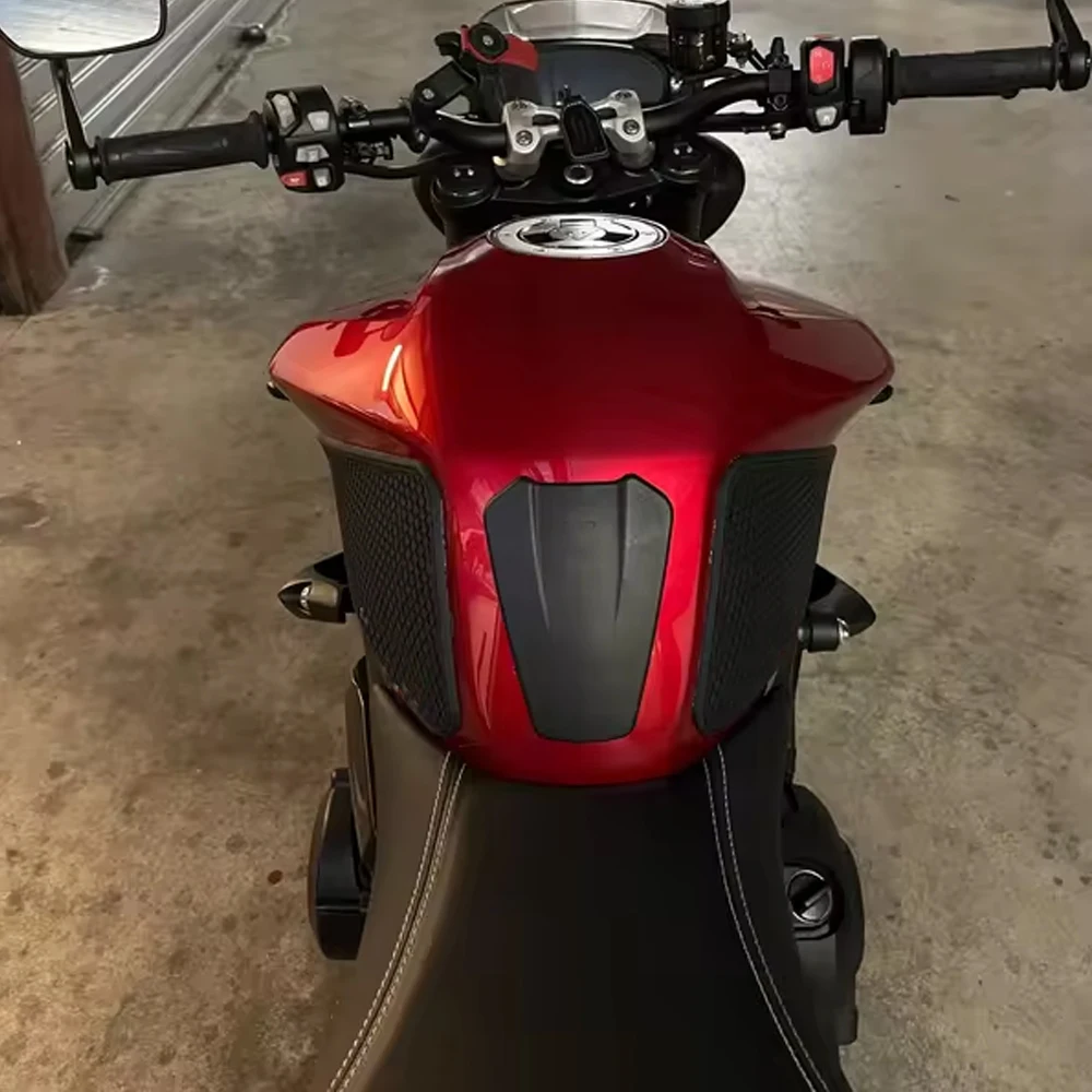 For Triumph Street Triple 765 Tank Pad Motorcycle Accessories Fuel Anti-Slip Side Knee Grip Protector 765R R RS 765RS 2023 2024