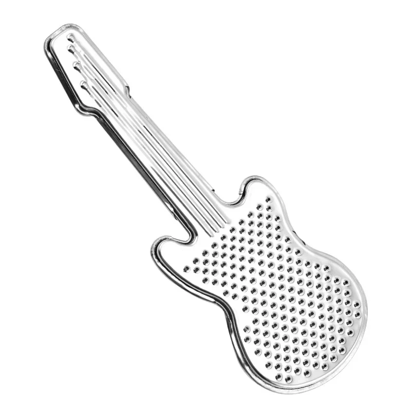 Raspador con forma de guitarra de acero inoxidable, pelador de patatas doméstico creativo, herramienta pequeña de cocina