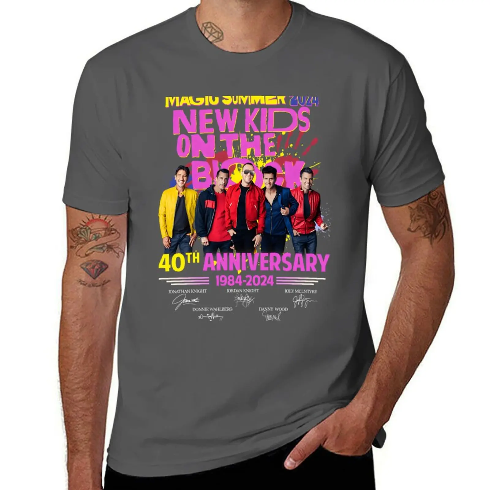 

Music Tour Vintage Logo Album Band T-Shirt Work Utility Casual Tee Shirt