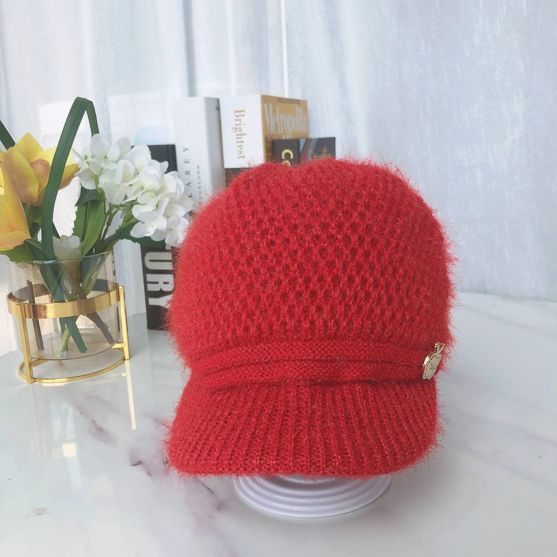 Middle aged and elderly people's woolen yarn, autumn and winter, solid color pumpkin hat, fashionable age reducing and warm