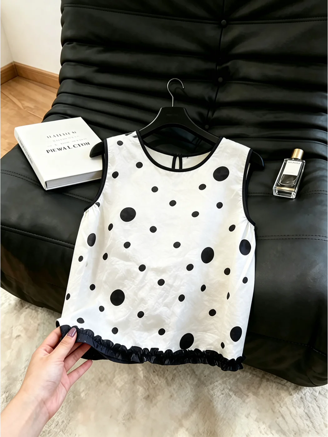 British Style Versatile Fashionable Polka Dot Vest Summer Sweet Simple Slimming Wood  Noiseless Sleeveless Top Women