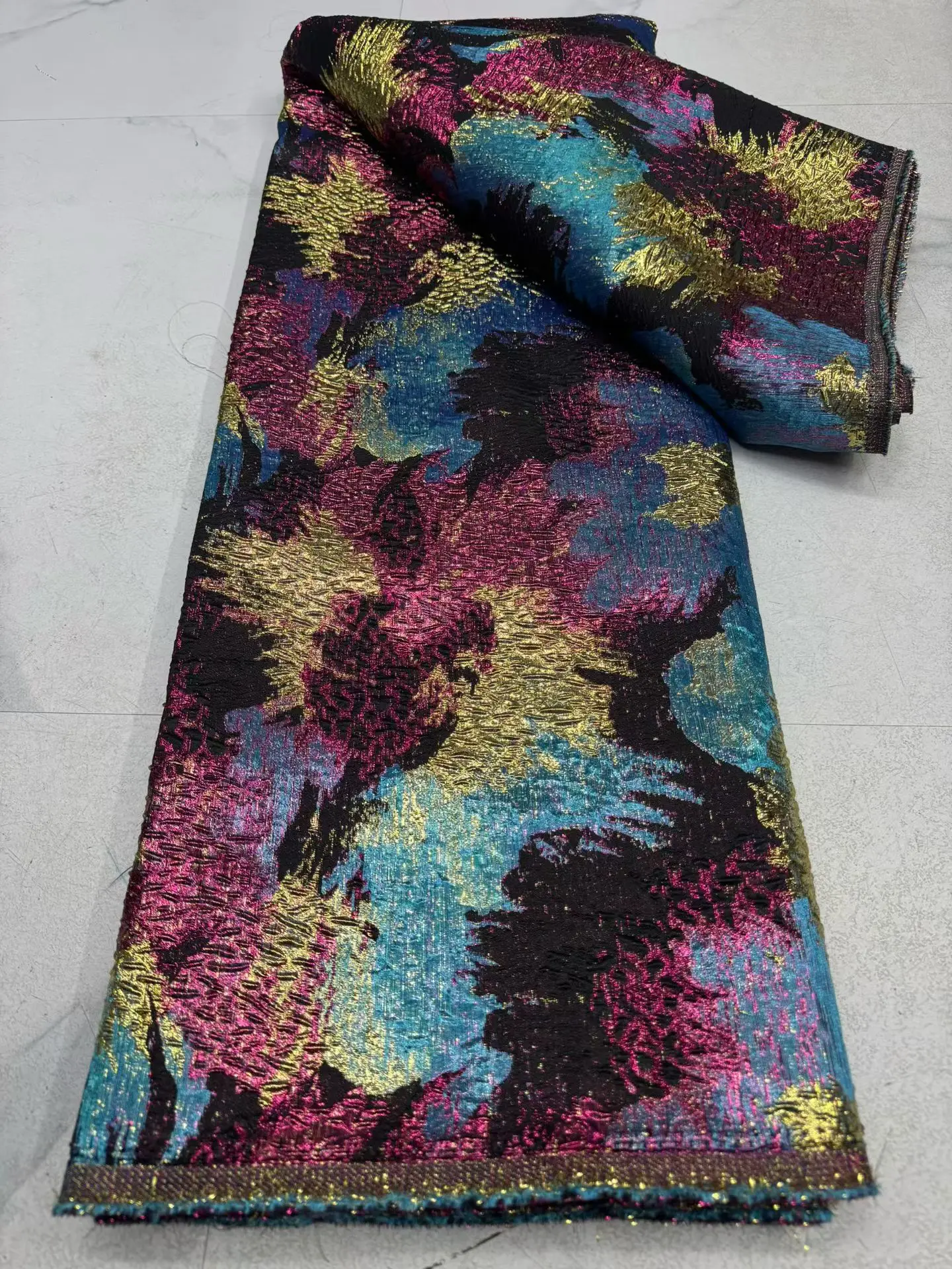 latest-nigerian-laces-fabric-2026-luxury-5-yards-african-jacquard-brocade-lace-fabric-for-sewing-family-prom-dresses