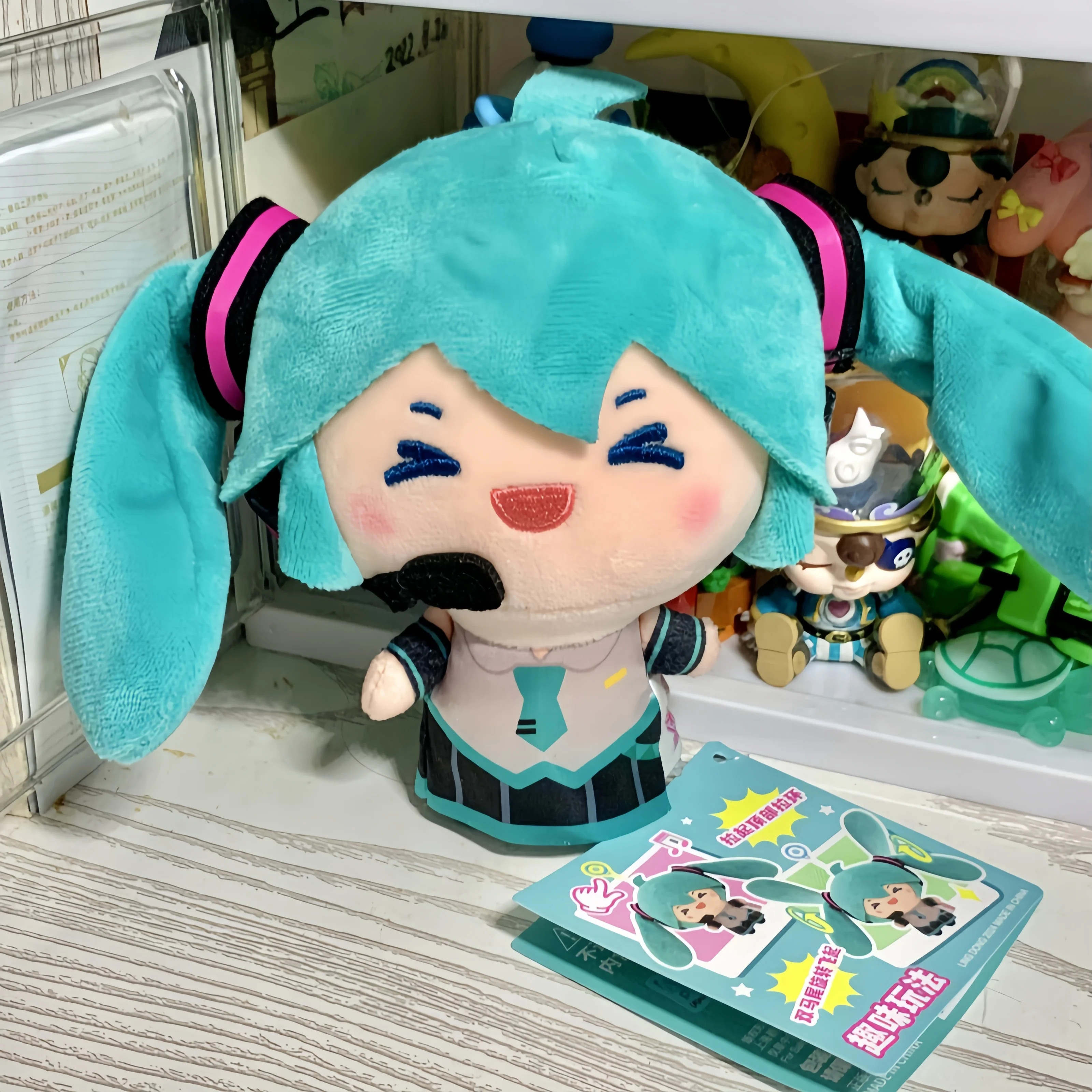 Original Hatsune Miku cola de caballo serie oscilante muñeco de peluche colgante Anime Fufu Miku muñeca decoración de escritorio regalo de cumpleaños para niños