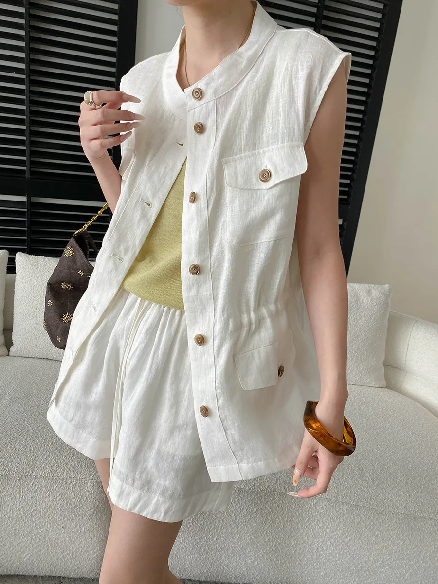 Sommerliches Damen-Set: Lässige, einfarbige Weste mit Stehkragen und Shorts mit Kordelzug – Detail 22