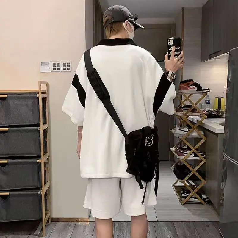 Sommer Männer Trainings anzug Japan Cartoon Streetwear coole Bär gedruckt Waffel hemden Shorts 2 Stück Set Hip Hop lässig kurzen Anzug 2024