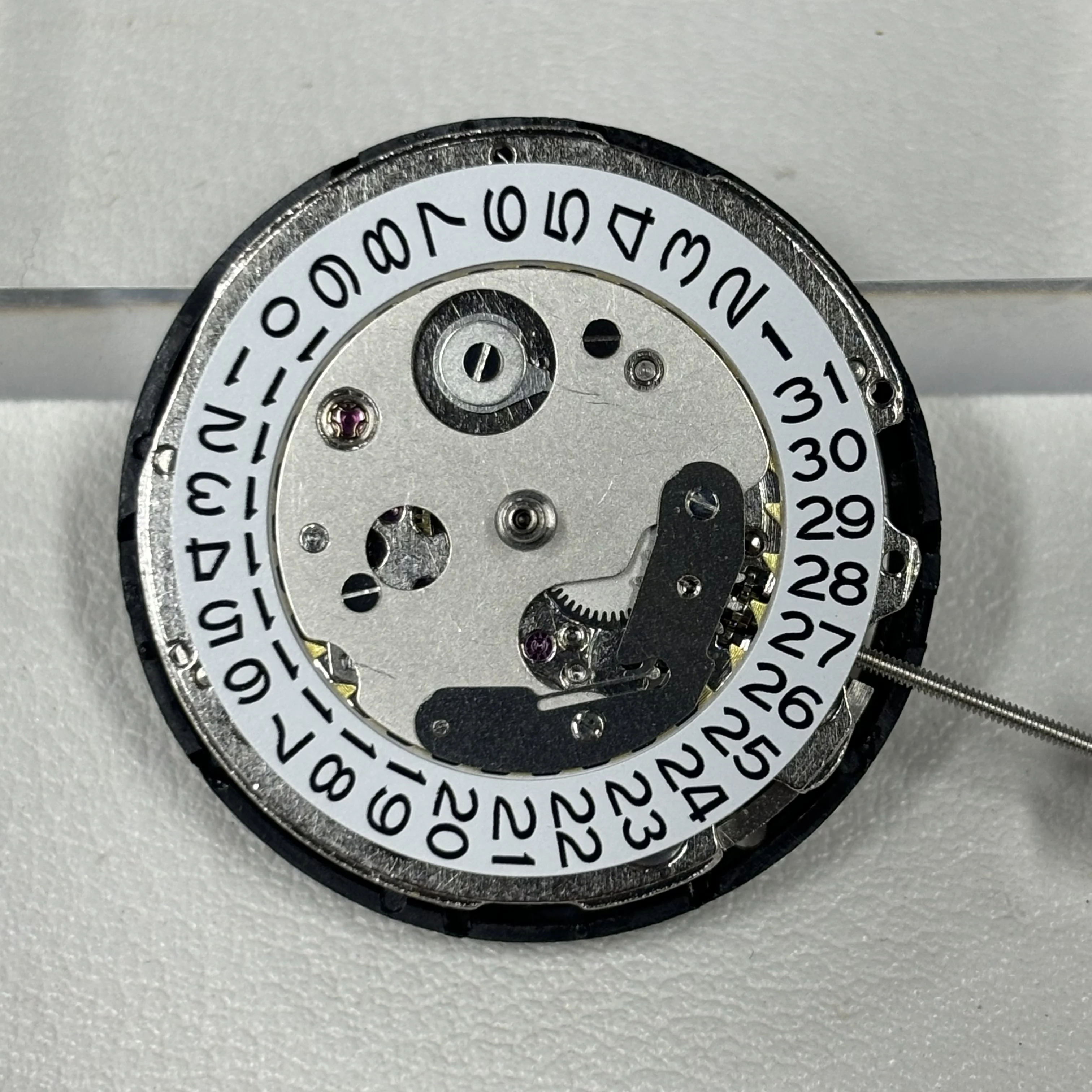 

Китай NH35 автоматический механический механизм, трехконтактный одинарный календарь, 3-точечные аксессуары для часов, замена японского NH35, высокая точность