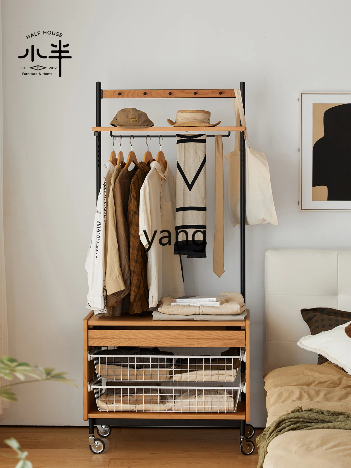 رف معطف صغير من الخشب الصلب بالكامل من LMM Nordic متعدد الوظائف مصنوع من خشب الكرز لغرفة النوم من الأرض إلى السقف #2